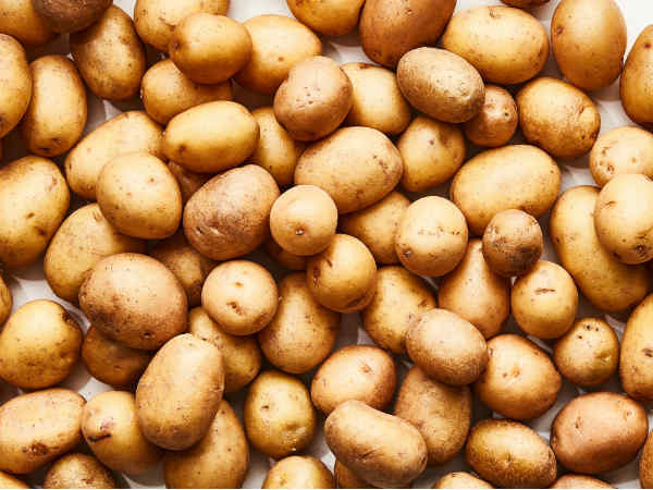 आलू के रेट जानकार भी हैरान