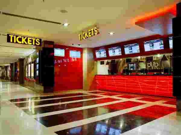  जान‍िए करवा चौथ स्पेशल ऑफर, फ्री म‍िलेगा टिकट