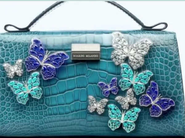 सोने की तितलियां