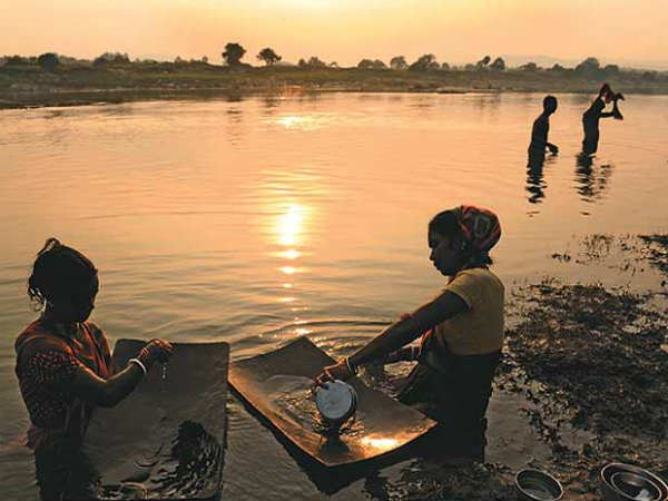 इतनी होती है कमाई