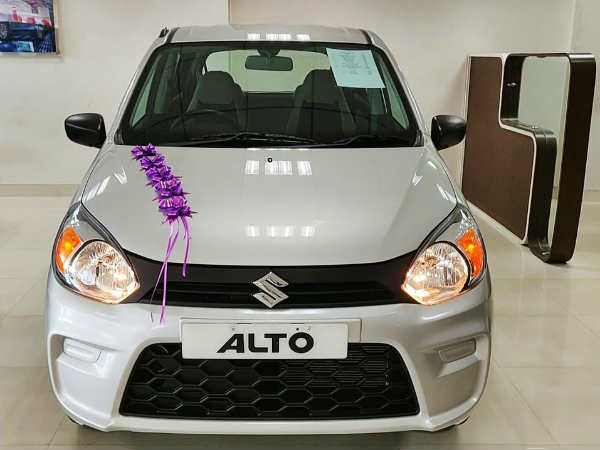 सीएनजी मॉडल का दाम