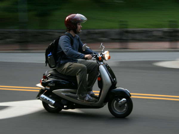 2000 रुपये की टोकन राशि देकर बुक