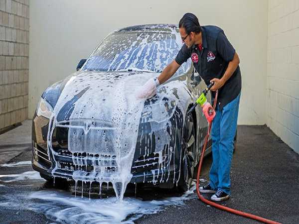 खरीदनी होगी कार वॉशिंग मशीन