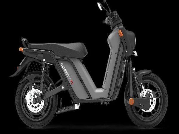 दमदार है बैटरी