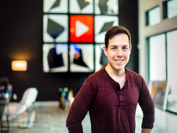 बनाया चैनल और कमाई शुरू