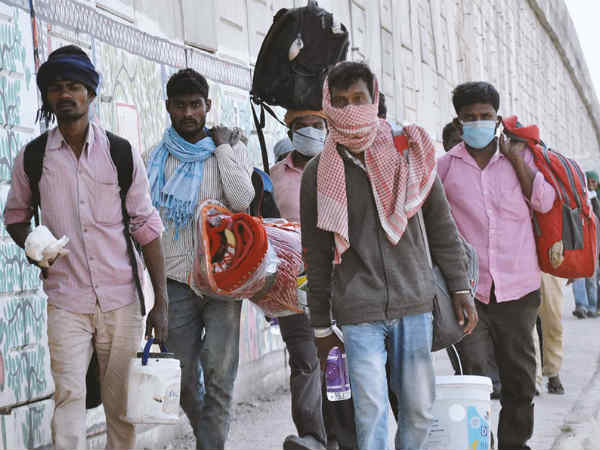 सरकार करती है मदद