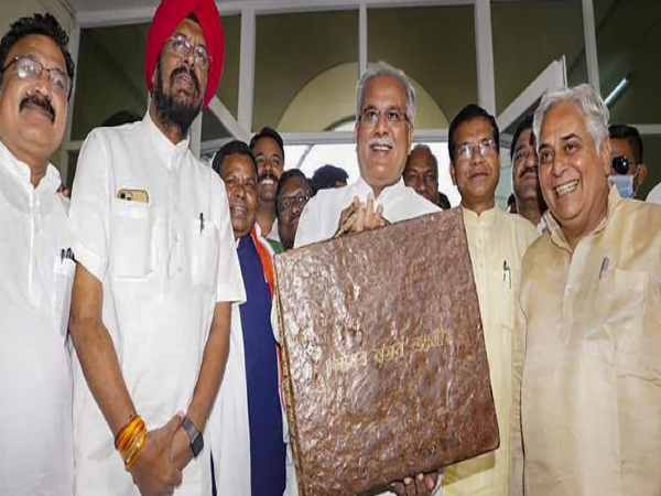 नौकरी छोड़ने का फैसला