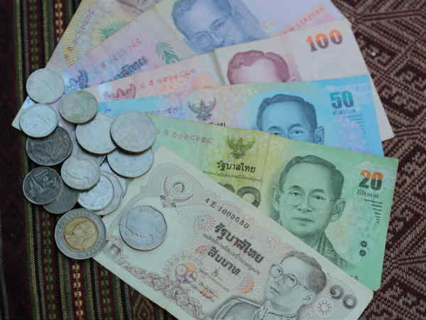 भीड़ पर नजर