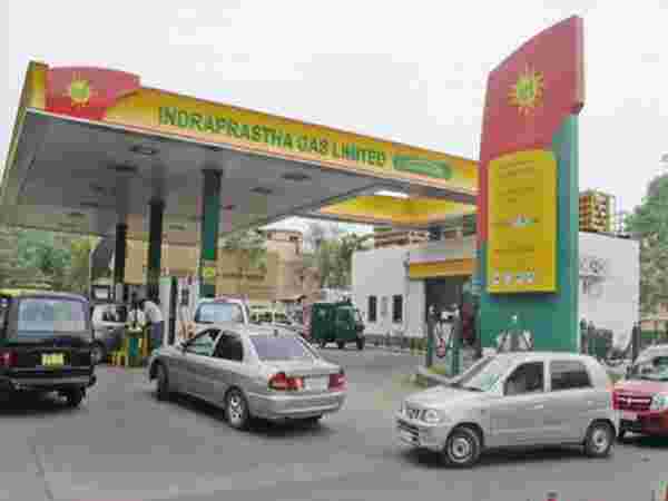  दिल्ली में सीएनजी की कीमत बढ़ी