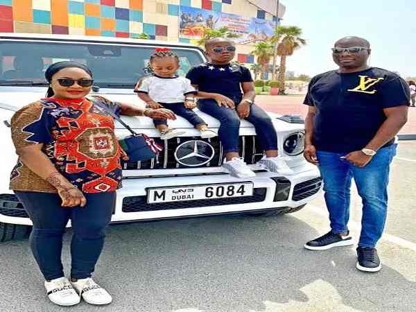 6 साल की आयु में मेंशन