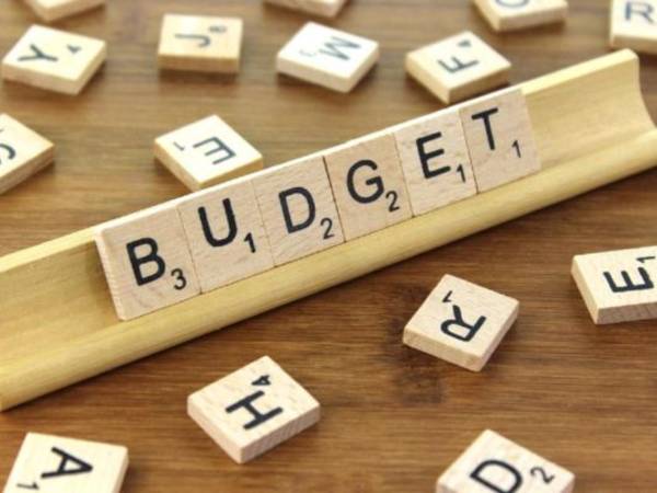 अनाथ बच्चों को 2500 रु मासिक की मदद