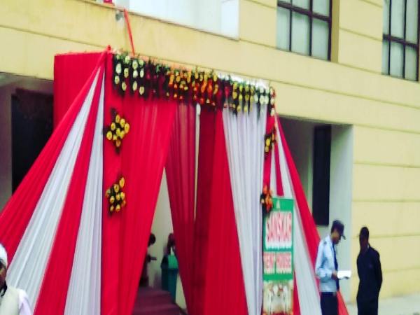 कितनी कमाई की रहेगी उम्मीद