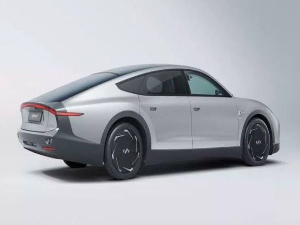 कम धूप वाले देशों में ये कार चलेगी 2 महीने तक