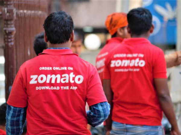 लुट रहे ग्राहक