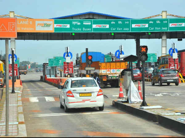 कार, जीप, वैन और हल्के मोटर वाहनों के लिए टोल रेट