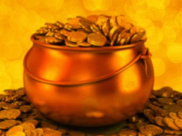 बांट लिया सोना