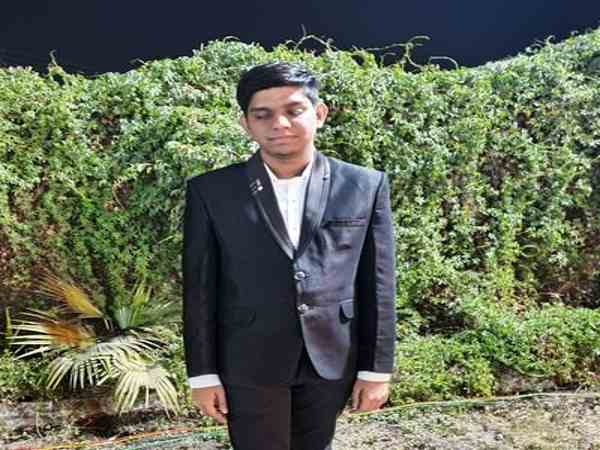 बेटे की उपलब्धि पर गर्व