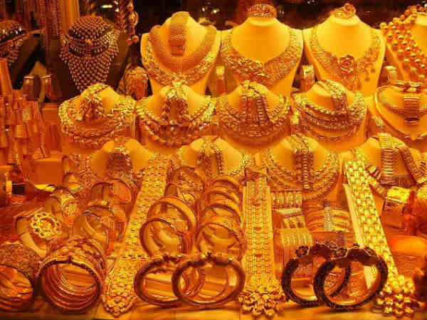 Before Dhanteras gold rate fell below Rs 50000
