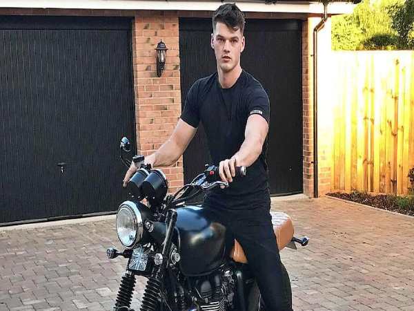 जिमशार्क को किया था शुरू