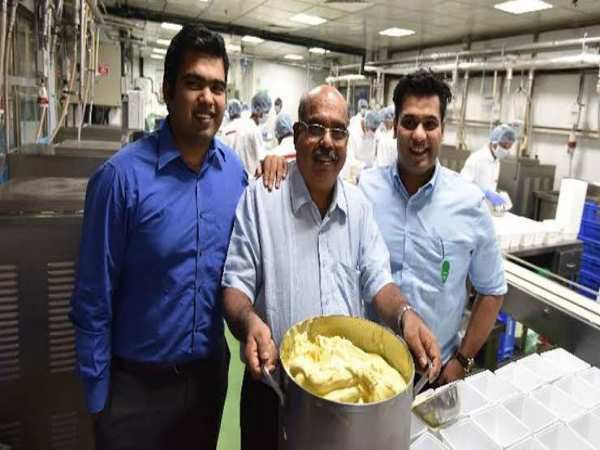 आइसक्रीम का बिजनेस शुरू करने का निर्णय लिया