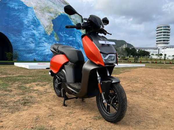 ये स्कूटर स्मार्टफोन की तरह है 