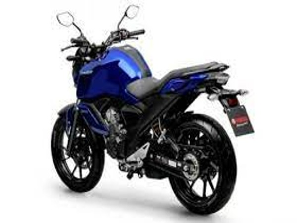 1.50 लाख रु से महंगी बाइकें :