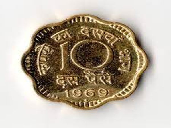 old notes and currency