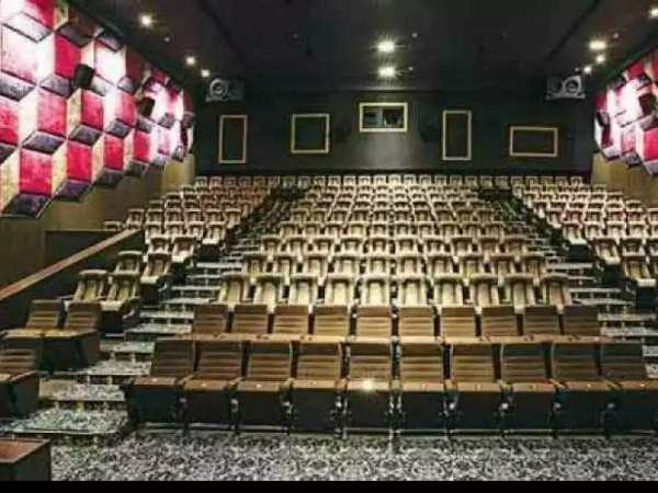 आपका होगा सिनेमा हॉल