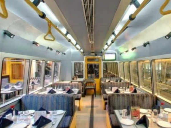 एक्वा लाइन के टोटल स्टेशन