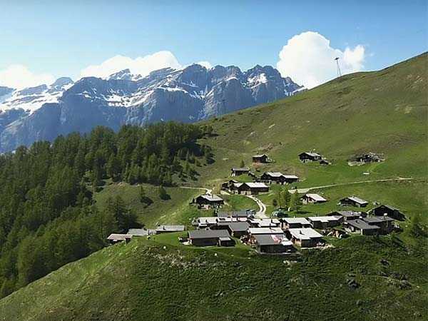 albinen village