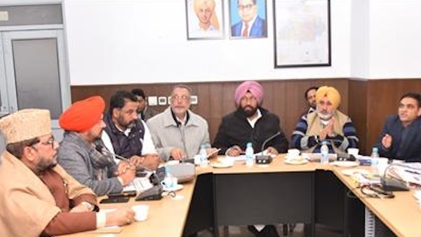 बलकार सिंह ने विकास कार्यों में तेजी लाने के दिए निर्देश