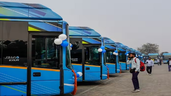 Electric buses 