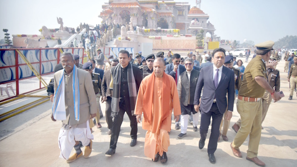 उत्तर प्रदेश के मुख्यमंत्री योगी आदित्यनाथ। 