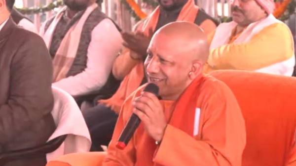 CM योगी ने किया 647 लाख की परियोजनाओं का लोकार्पण-शिलान्यास