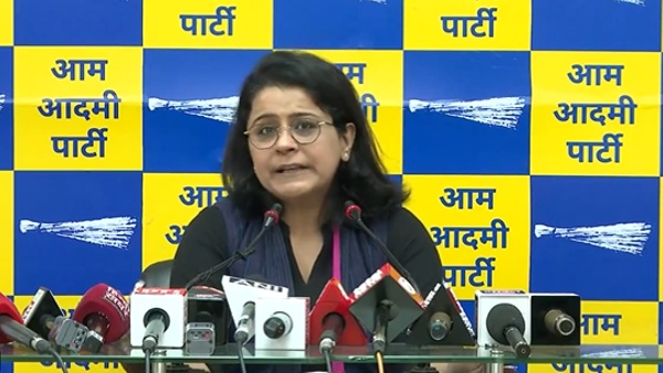 Aam Aadmi Party over Pollution in Delhi 