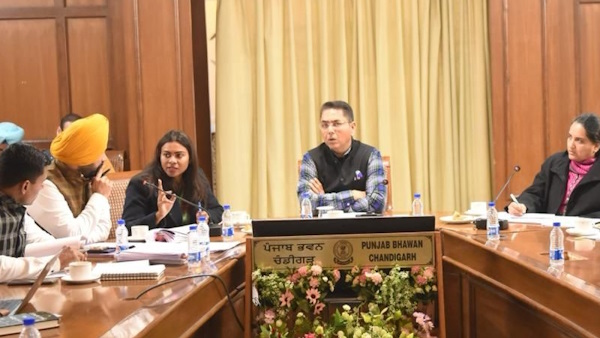 युवाओं के लिए रोजगार के नये रास्ते खोलना है: अमन अरोड़ा