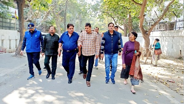 Delhi roads improve says Saurabh Bhardwaj 