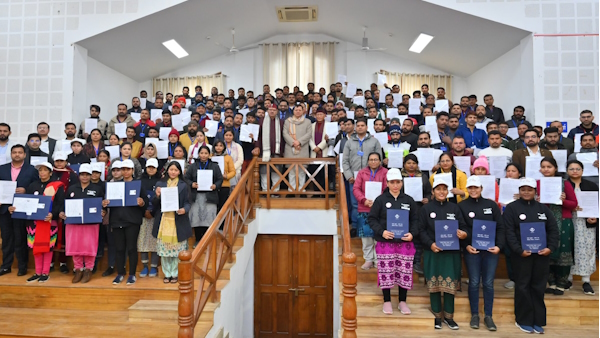 सीएम धामी ने मृतक आश्रितों को प्रदान किए नियुक्ति पत्र