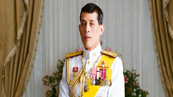 Maha Vajiralongkorn vs King Charles Maha Vajiralongkorn vs King Charles