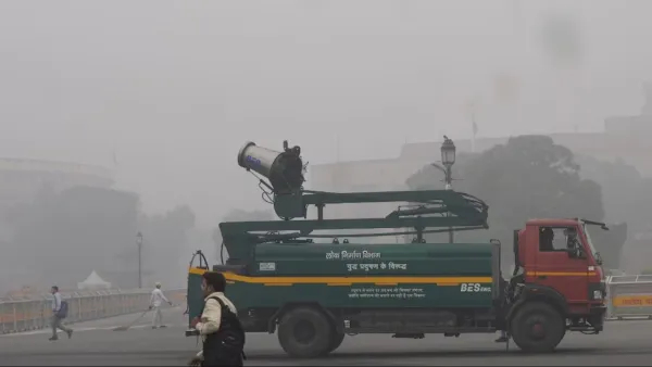 Delhi air quality turns toxic as 14 hotspots