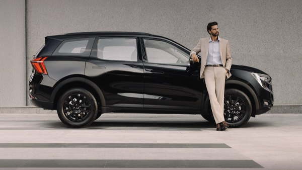 Mahindra XUV700 Mahindra XUV700