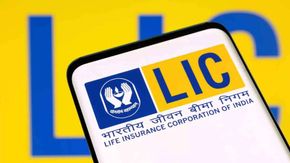 LIC Share Price: Q1 के रिजल्ट बाद कारोबार में तेजी, 4% चढ़ा एलआईसी का शेयर