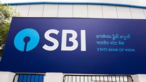 SBI Hikes FD Rates: अब FD में पैसा लगाना हुआ और फायदेमंद, SBI ने बढ़ाई दरें, चेक करें लेटेस्ट एफडी रेट