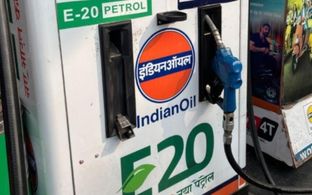 Ethanol: क्या इथेनॉल ब्लेंडेड पेट्रोल से घटेगी तेल पर भारत की निर्भरता? सरकार ने दी टैक्स में बड़ी छूट