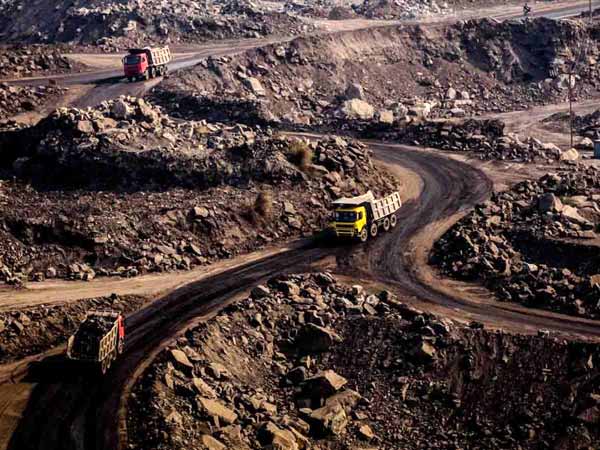 What is not favouring the stock of Coal India?