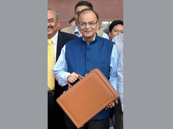 Briefcases used by various Indian FMs