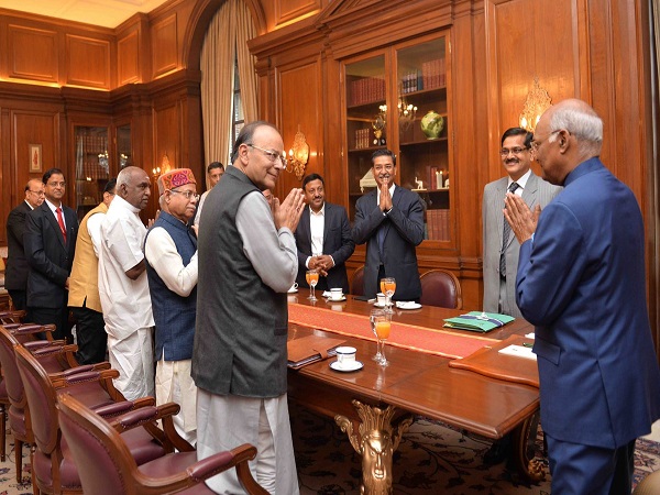 Finance Minister meets President Ramnath Kovind