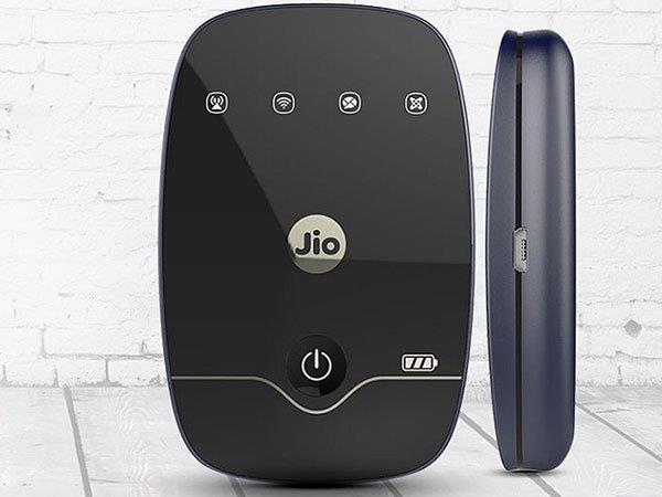 Free Data and Voucher Offer with JioFi Free Data and Voucher Offer with JioFi