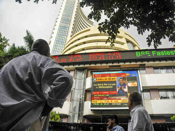 Coronavirus Spreads To Sensex; Index Closes 400 Points Lower Coronavirus Spreads To Sensex; Index Closes 400 Points Lower