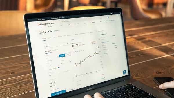 An image depicting investment in fixed deposits and government bonds ensuring secured returns